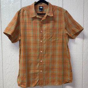 The North Face plaid short sleeve button shirt | size XL
